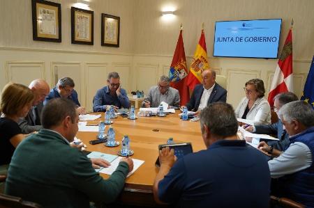 Imagen La Junta de Gobierno de la Diputación aprueba los convenios para la construcción de las depuradoras de Escalona del Prado y Fuentesaúco de Fuentidueña con una inversión de 410.000 euros
